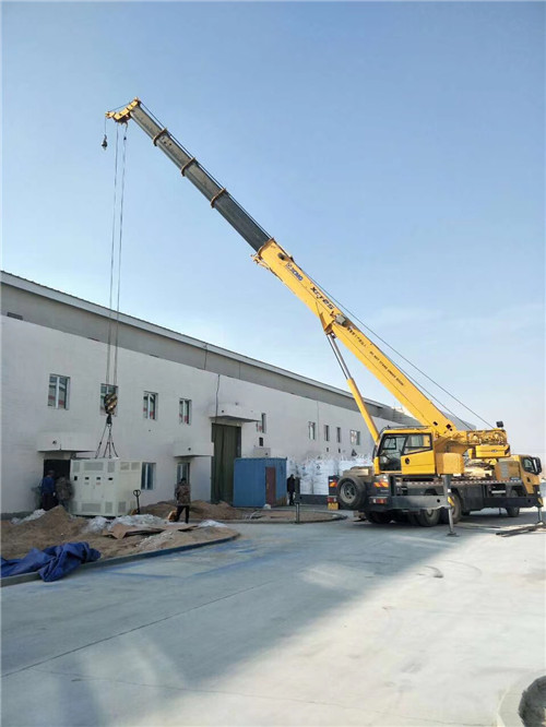 龙潭区“超载就喊停”—— 吊车的 “重量保镖” 技术